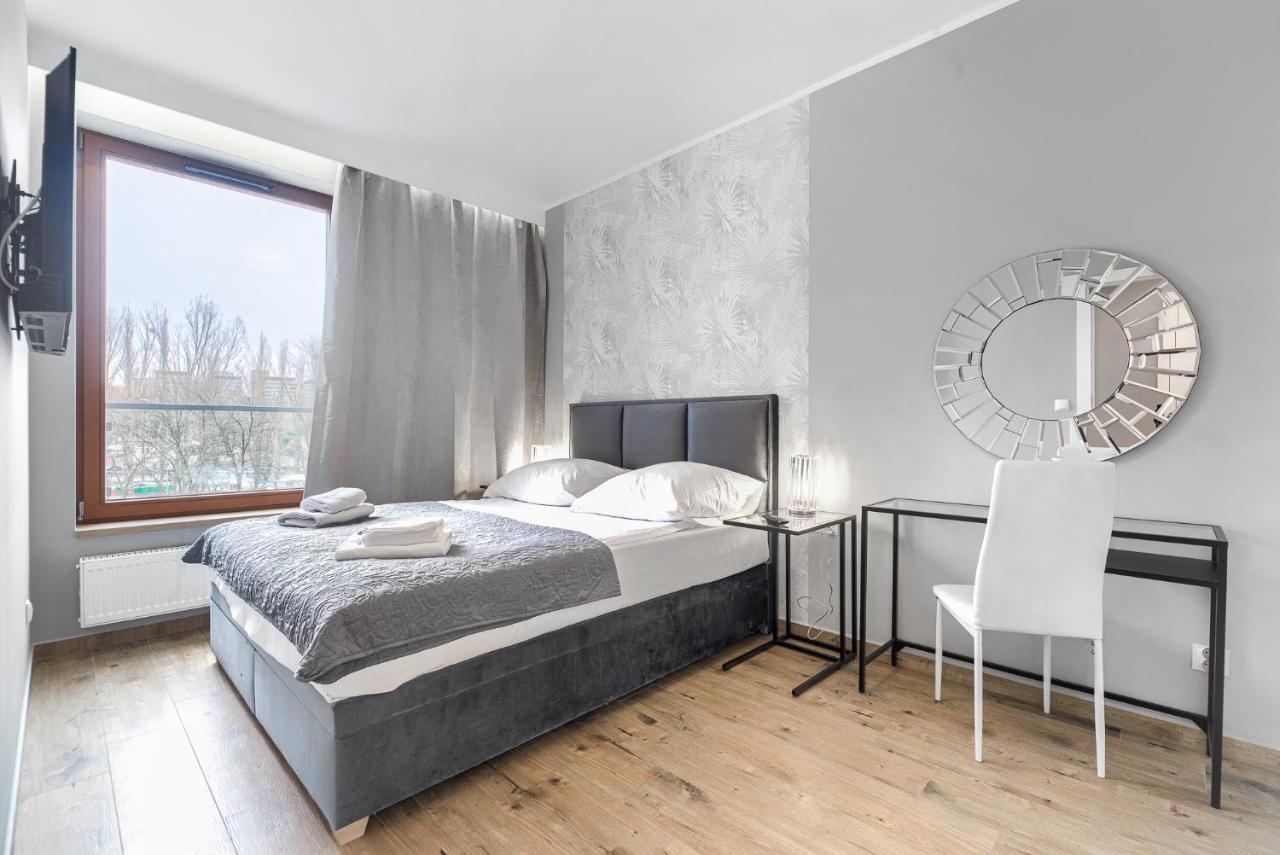 Exclusive - 2 Seperate Bedroom 5 Star ***** *